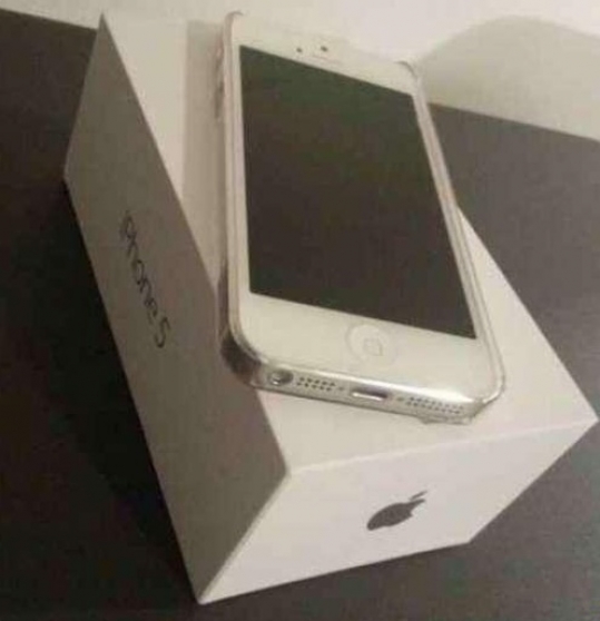 Annonce occasion, vente ou achat 'Iphone 5 blanc 300 neuf'