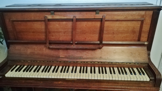 Piano droit - Régy Paris - 2 pédales