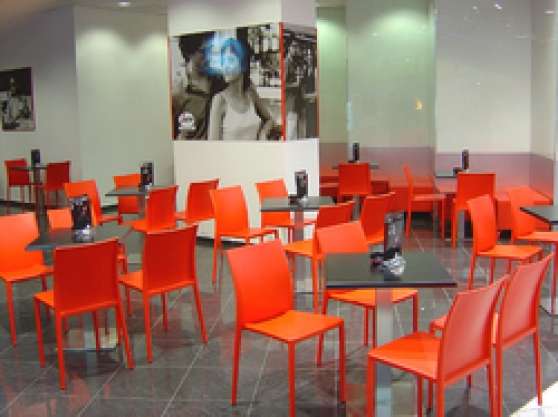 Annonce occasion, vente ou achat 'Lot de mobilier caf restaurant Indoor'