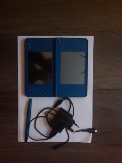 Nintendo DSi XL Bleu bon état