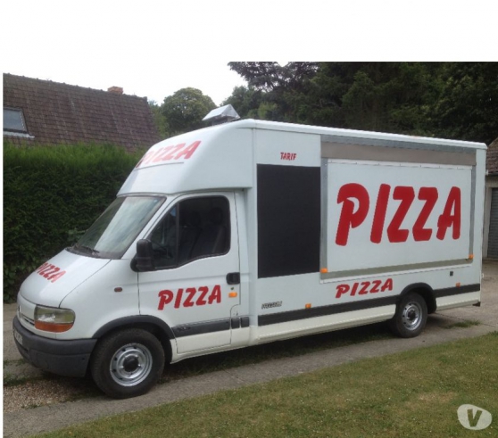 Annonce occasion, vente ou achat 'Camion pizza renault master food truck'