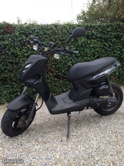Annonce occasion, vente ou achat 'Moto SCOOTER MBK STUNT'