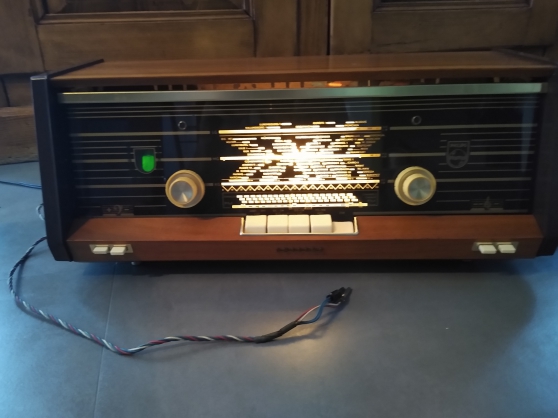 Annonce occasion, vente ou achat 'Ancienne radio Philips'