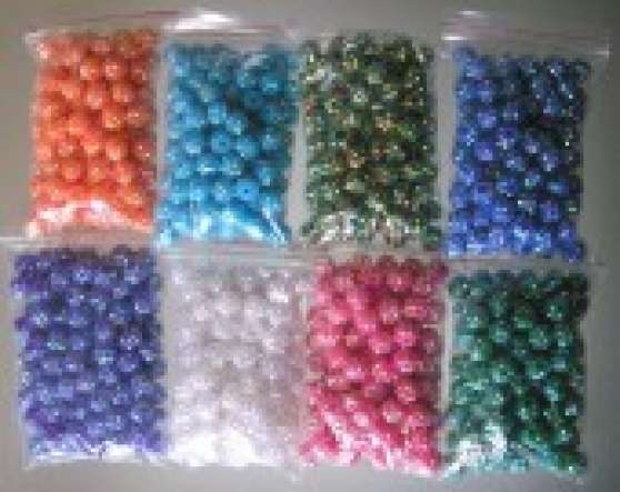Annonce occasion, vente ou achat '50 perles Shamballa 12mm trou de 2mm'