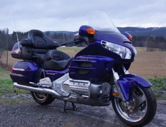 Jolie moto Honda Goldwing GL 1800