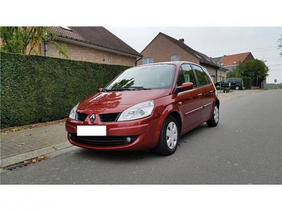 RENAULT SCENIC 1.5 dCi Authentique