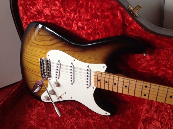 Annonce occasion, vente ou achat 'Fender Stratocaster, Art Esparza'