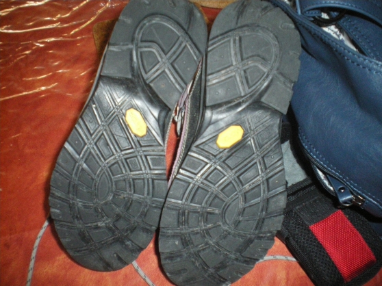 Annonce occasion, vente ou achat 'chaussures de marche ASOLO femme'