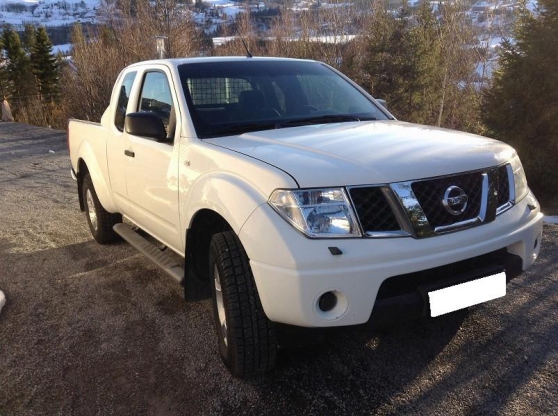 NISSAN NAVARA