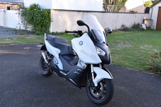 Annonce occasion, vente ou achat 'Scooter BMW C 600 Sport  Blanc  Parfai'