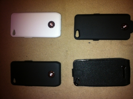Annonce occasion, vente ou achat 'Coque iPhone 4 4S 5 5S Batterie Recharge'