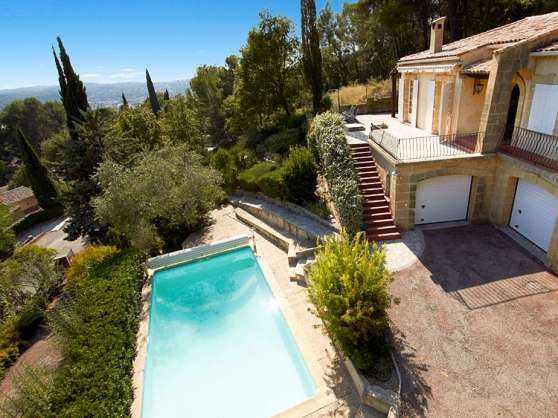 Annonce occasion, vente ou achat 'Grande villa avec piscine'