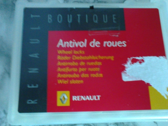 Annonce occasion, vente ou achat 'Antivols roues Renault SCENIC II'