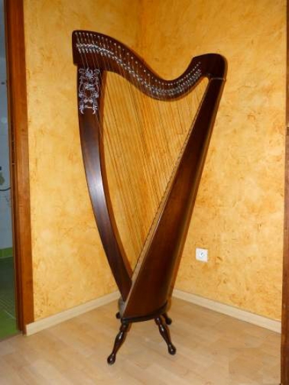 Annonce occasion, vente ou achat 'Harpe celtique'