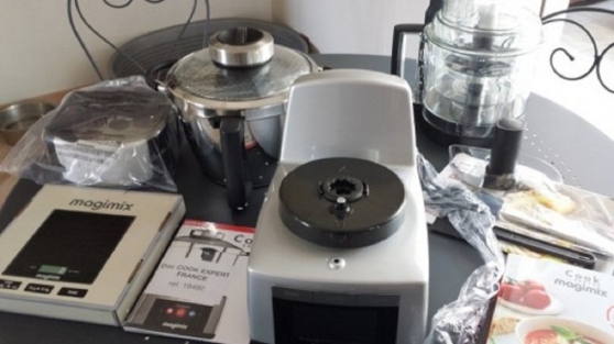 Annonce occasion, vente ou achat 'Robot Cook expert de Magimix plus comple'