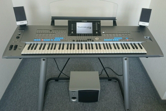 Annonce occasion, vente ou achat 'Keyboard Workstation, Yamaha Tyros 5, 76'