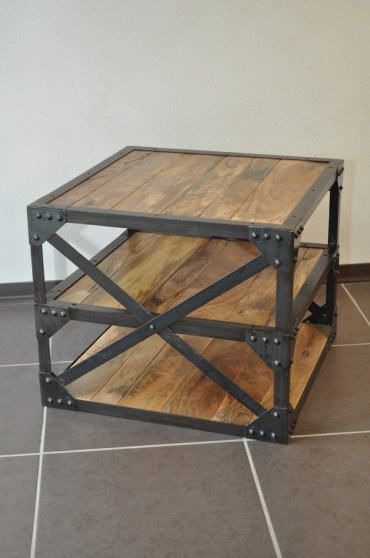 Table basse structure acier et bois