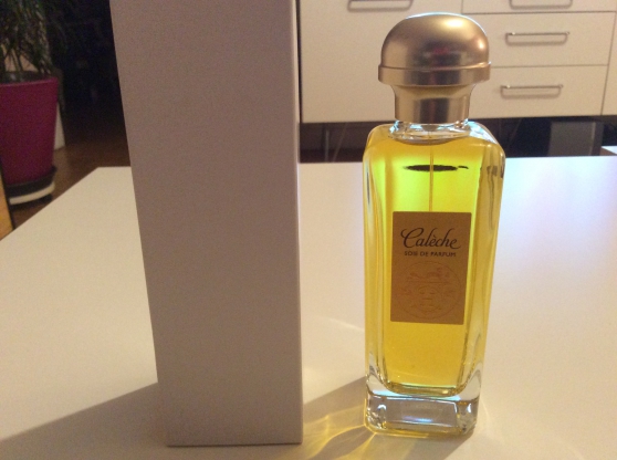 Annonce occasion, vente ou achat 'Parfum soie de parfum Calche d\'Herms'