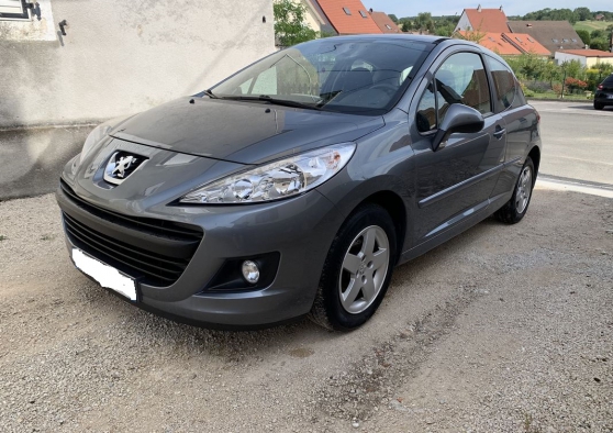 Peugeot 207 STYLE 1.4 hdi 70 ch PHASE