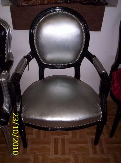 Annonce occasion, vente ou achat 'fauteuil Louis XVI cuir argent'