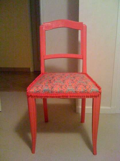 Annonce occasion, vente ou achat 'chaise dco coloris rose'