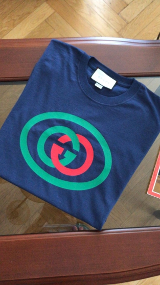 Annonce occasion, vente ou achat 'Neuf Gucci GG Tee-shirt M logo cercle'