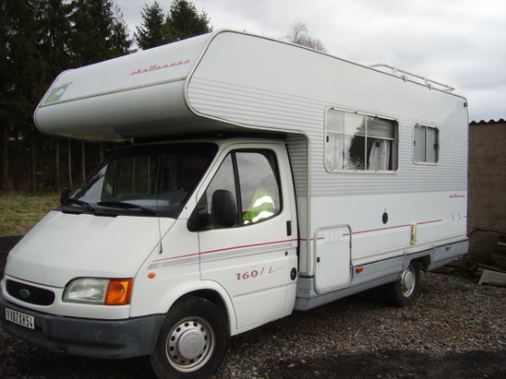 Camping car Ford Challenger diesel