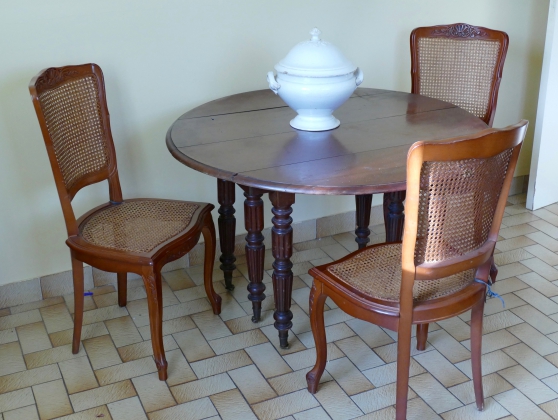 Table à rabat en merisier + 6 chaises