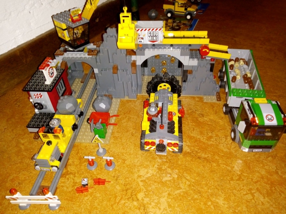 Annonce occasion, vente ou achat 'Lego gold mine'