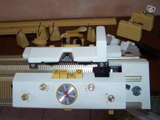 Prix Machine à Tricoter Singer Neuve Machine à tricoter singer avec meuble - Marche.fr