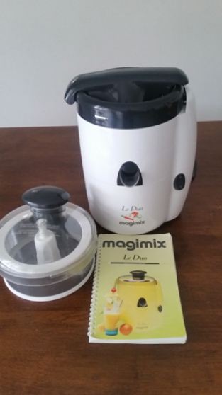 Annonce occasion, vente ou achat 'Centrifugeuse-presse agrumes MAGIMIX DUO'