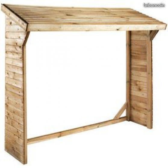 ABRI BUCHES en BOIS promo