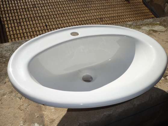 Annonce occasion, vente ou achat 'vasque de lavabo blanc'