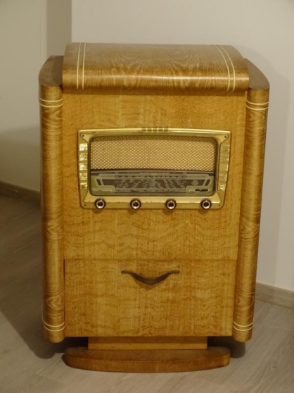 Annonce occasion, vente ou achat 'Vends Radio Cristal Grandin 1955'