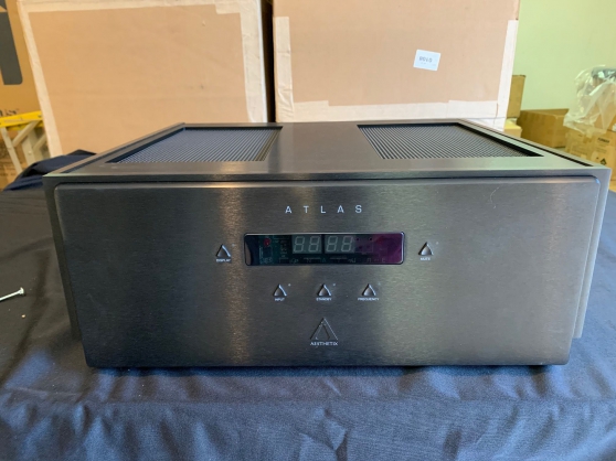Aesthetix Atlas Stereo hybrid Amplifier