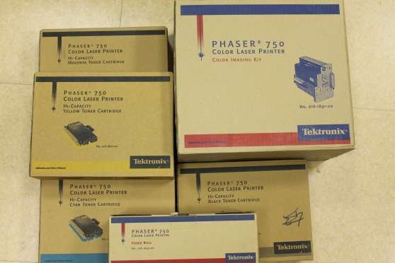 Annonce occasion, vente ou achat 'Toners + kit NEUFS - imprimante Xerox Ph'