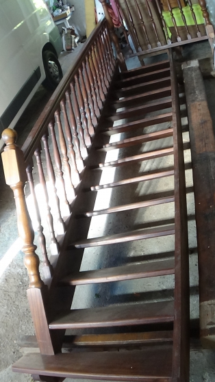 Escalier bois exotique droit