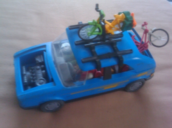 Annonce occasion, vente ou achat 'Voiture Playmobil'