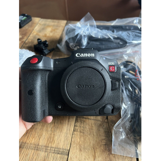 Annonce occasion, vente ou achat 'Appareil photo Canon EOS R5C - Noir'