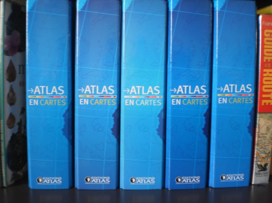 Annonce occasion, vente ou achat 'Atlas en fiches dans des classeurs'