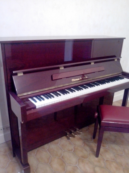 Annonce occasion, vente ou achat 'URGENT PIANO DROIT'