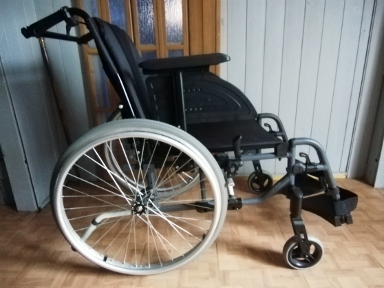 Annonce occasion, vente ou achat 'Fauteuil roulant invacare action 4 NG'