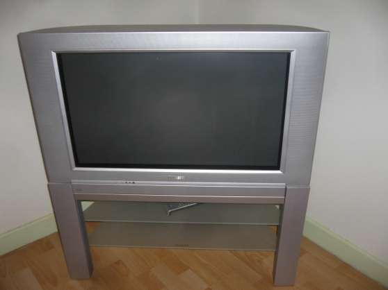 Annonce occasion, vente ou achat 'TV PHILIPS 80 cms + meuble + adapt TNT e'