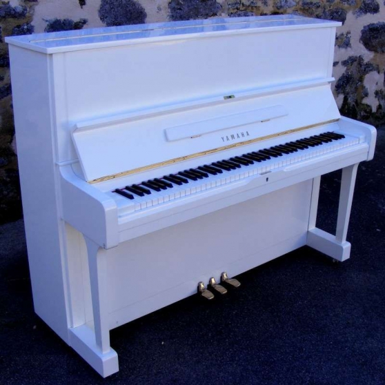 Annonce occasion, vente ou achat 'Pianos u1 yamaha neuf garantie dix ans'