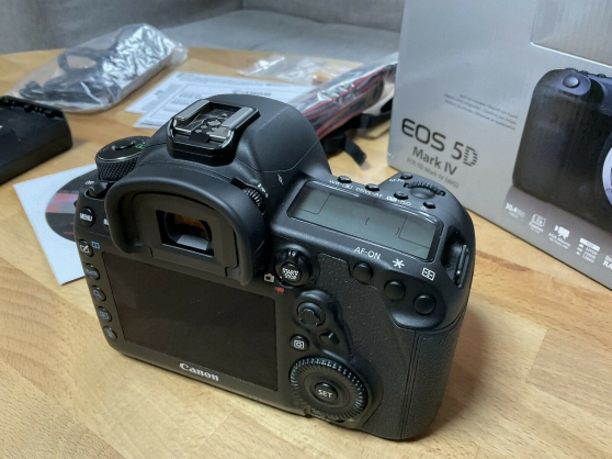 Annonce occasion, vente ou achat 'Canon EOS 5D Mark IV 30,4 MP - noir'