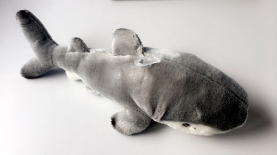 Annonce occasion, vente ou achat 'Peluche requin marque Nicotoy'