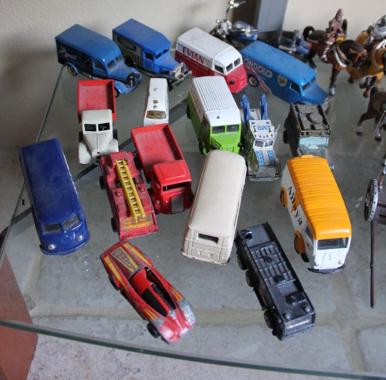 10 Voitures Miniatures Publicitaires Marche Fr