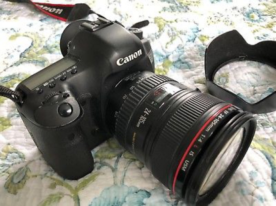Annonce occasion, vente ou achat 'Canon EOS 5D Mark iii avec un objectif.'