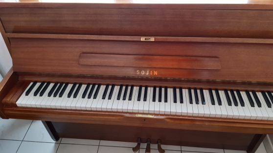 Piano sojin brun