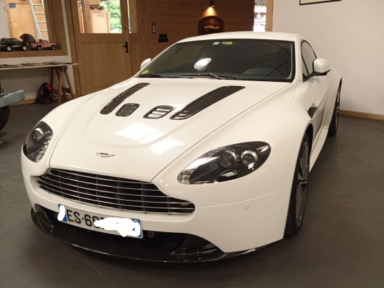 Annonce occasion, vente ou achat 'Aston Martin Vantage Coup V12 Carbon Bl'